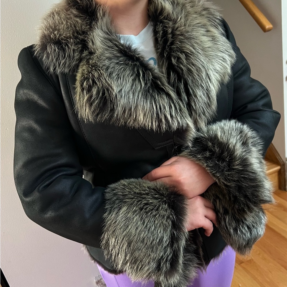 Women’s fur jacket - Picture 5 of 6